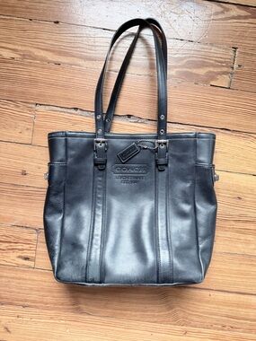 COACH Black Leather Shoulder Tote with Signature Tag